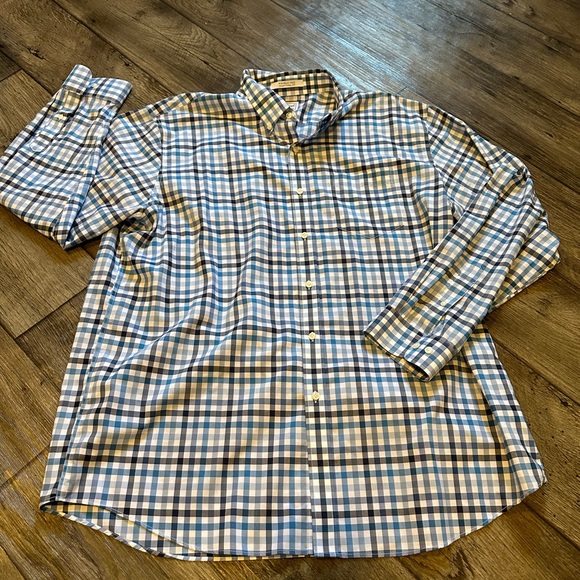L.L. Bean Other - LL Bean Traditional Fit Wrinkle Free Button Down sz XL